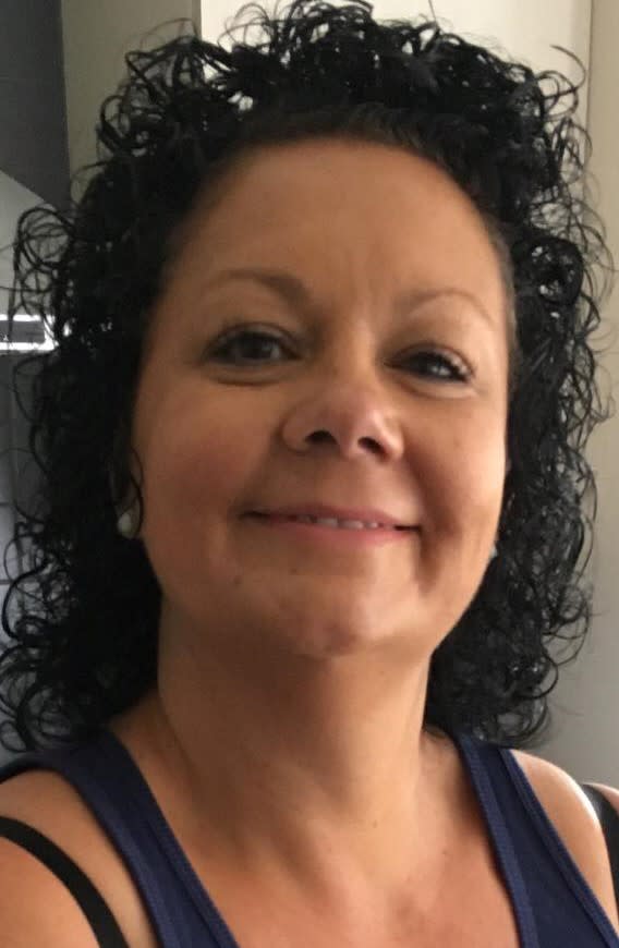 Barlow, 51, began suffering headaches and nausea about a week after receiving her first dose of the jab in March. (Reach)