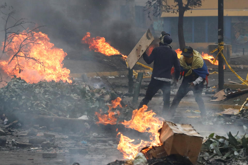 Demonstrators protest against Ecuador's President Lenin Moreno's austerity measures, in Quito, Ecuador October 13, 2019.  REUTERS/Henry Romero