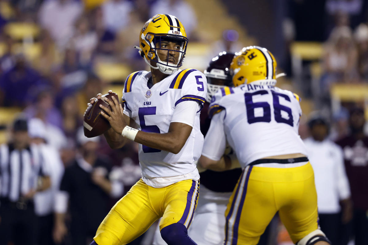 daniels-lsu-storm-back-from-13-down-to-beat-bulldogs-31-16