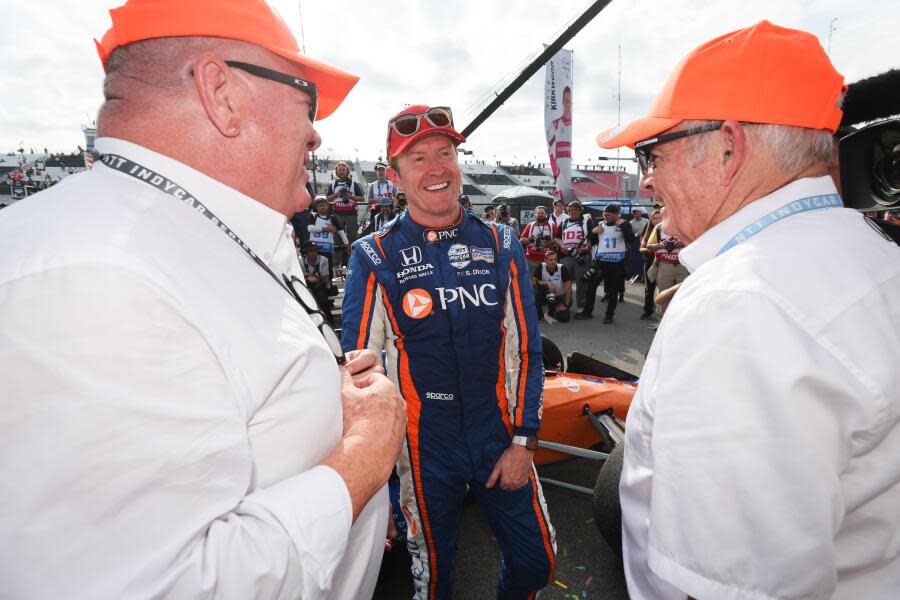 Chip Ganassi_ Scott Dixon and Mike Hull - Bommarito Automotive Group 500 - By_ Chris Owens_Large Image Without Watermark_m91693.jpg