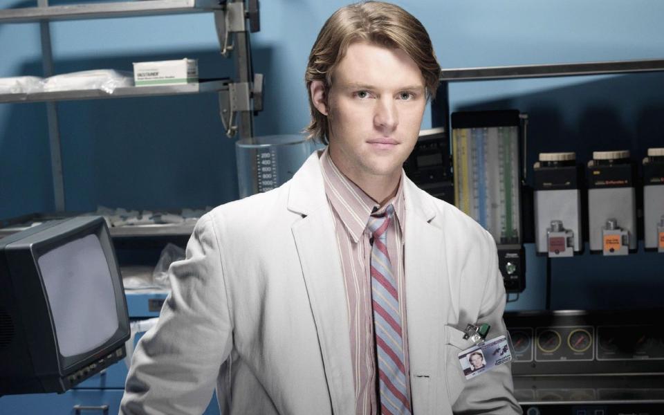 Dr. Robert Chase (Jesse Spencer)