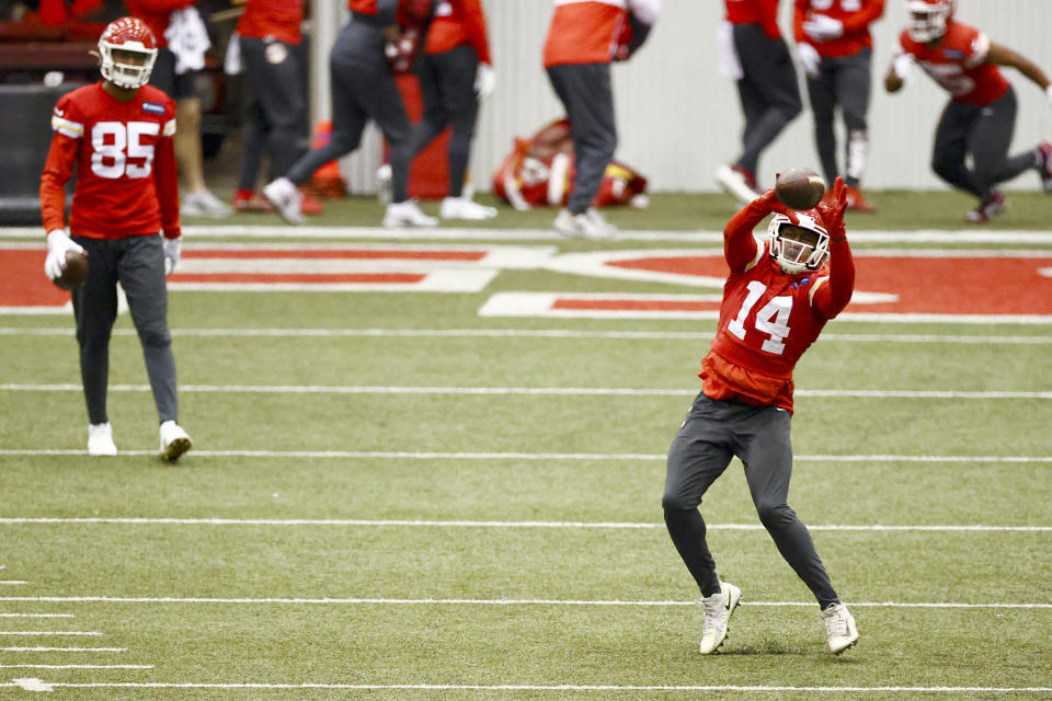 Kansas City Chiefs Wide Receiver Sammy Watkins (14) catches a pass during NFL football practice Thursday, Feb. 4, 2021, in Kansas City, Mo. The Chiefs will face the Tampa Bay Buccaneers in Super Bowl 55. (Steve Sanders/Kansas City Chiefs via AP)