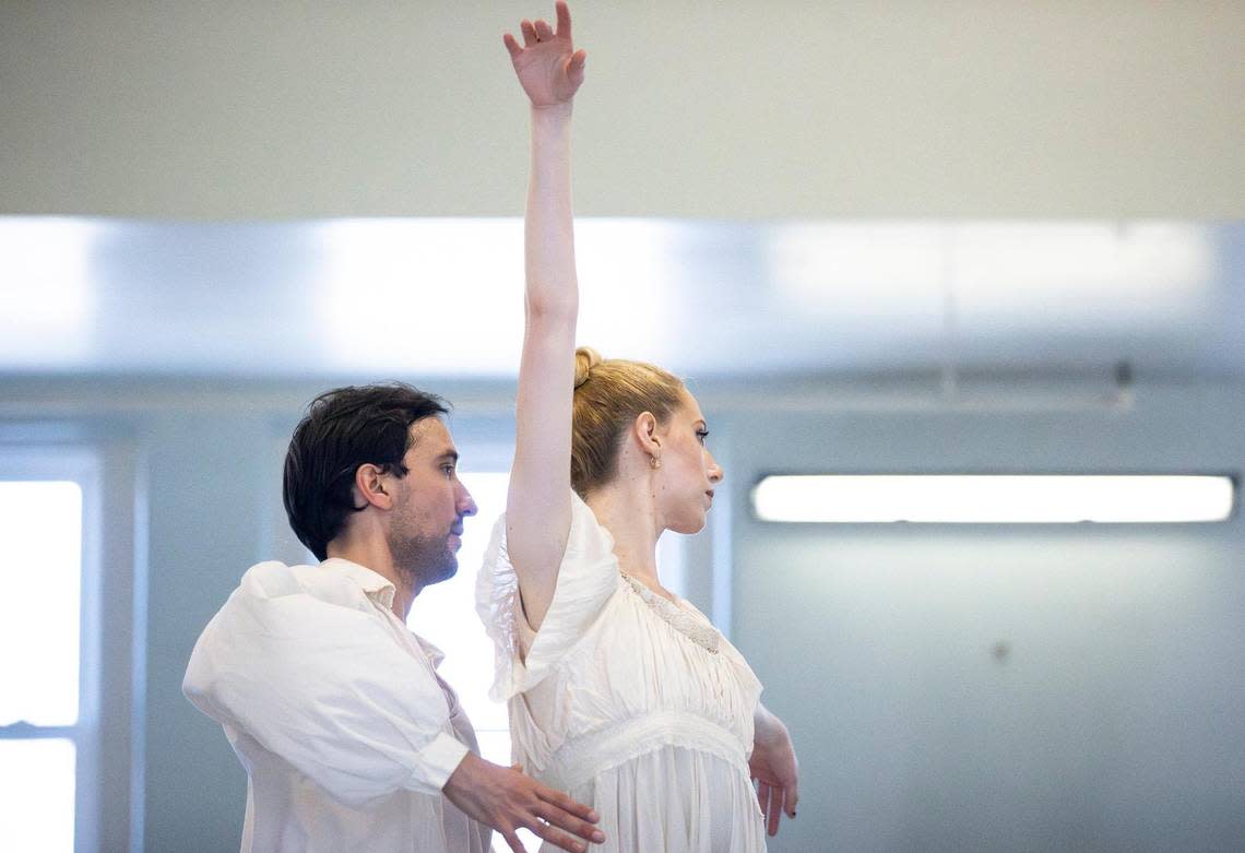 Eric Trope and Kayleigh Western rehearse at the LexArts building in downtown Lexington, Ky., on Monday, Feb. 5, 2024, for Lexington Ballet Company’s upcoming performance of Love Stories at the Opera House. The productions will be a mixed repertoire presenting a variety of “love stories” featuring Emmy Award winner Kentuckian Ben Sollee and guest choreographer Eric Trope. Ryan C. Hermens/rhermens@herald-leader.com