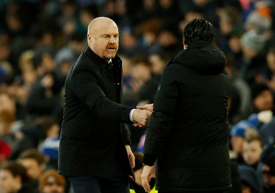 Sean Dyche and Unai Emery shake hands at full-time (Action Images via Reuters)