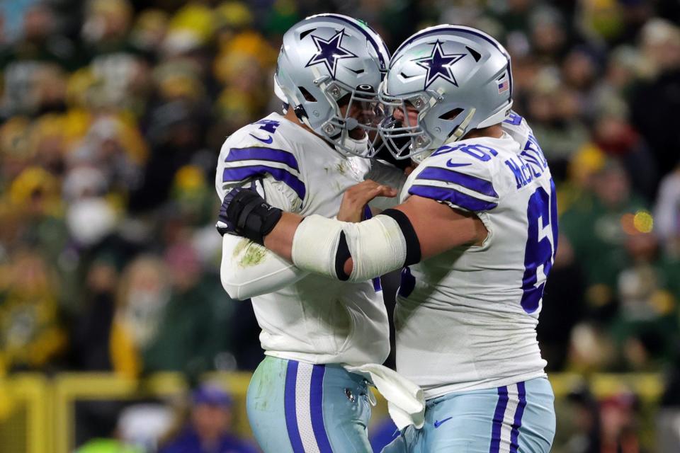 Connor McGovern, right, signed a three-year contract with the Buffalo Bills.