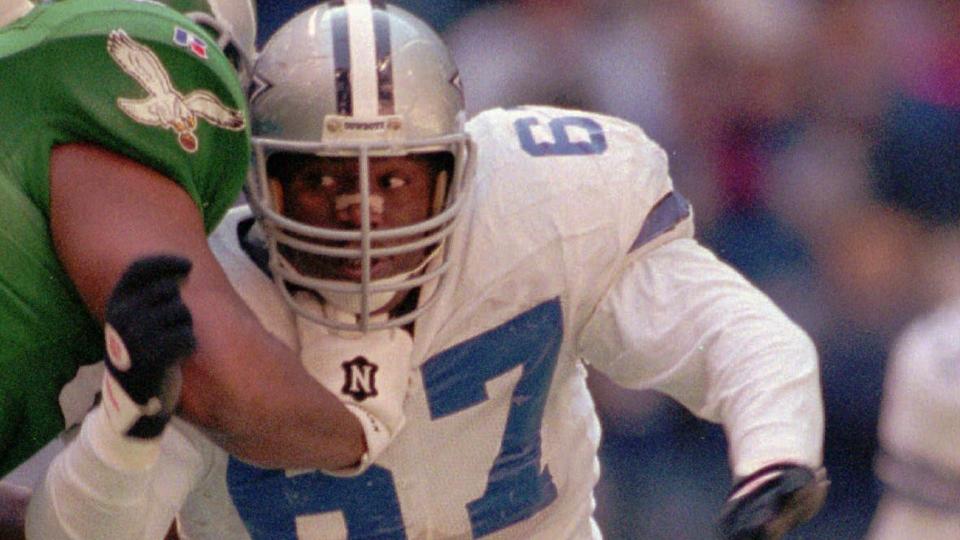 Mandatory Credit: Photo by David Phillip/AP/Shutterstock (6528585a)MARYLAND Dallas Cowboys defensive tackle Russell Maryland in action against the Philadelphia Eagles during the NFC divisional playoffs at Texas Stadium in Irving, TexasSUPER BOWL COWBOYS MARYLAND, IRVING, USA.