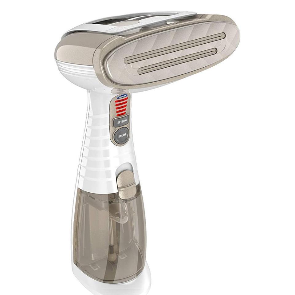 1) Turbo ExtremeSteam Handheld Fabric Steamer