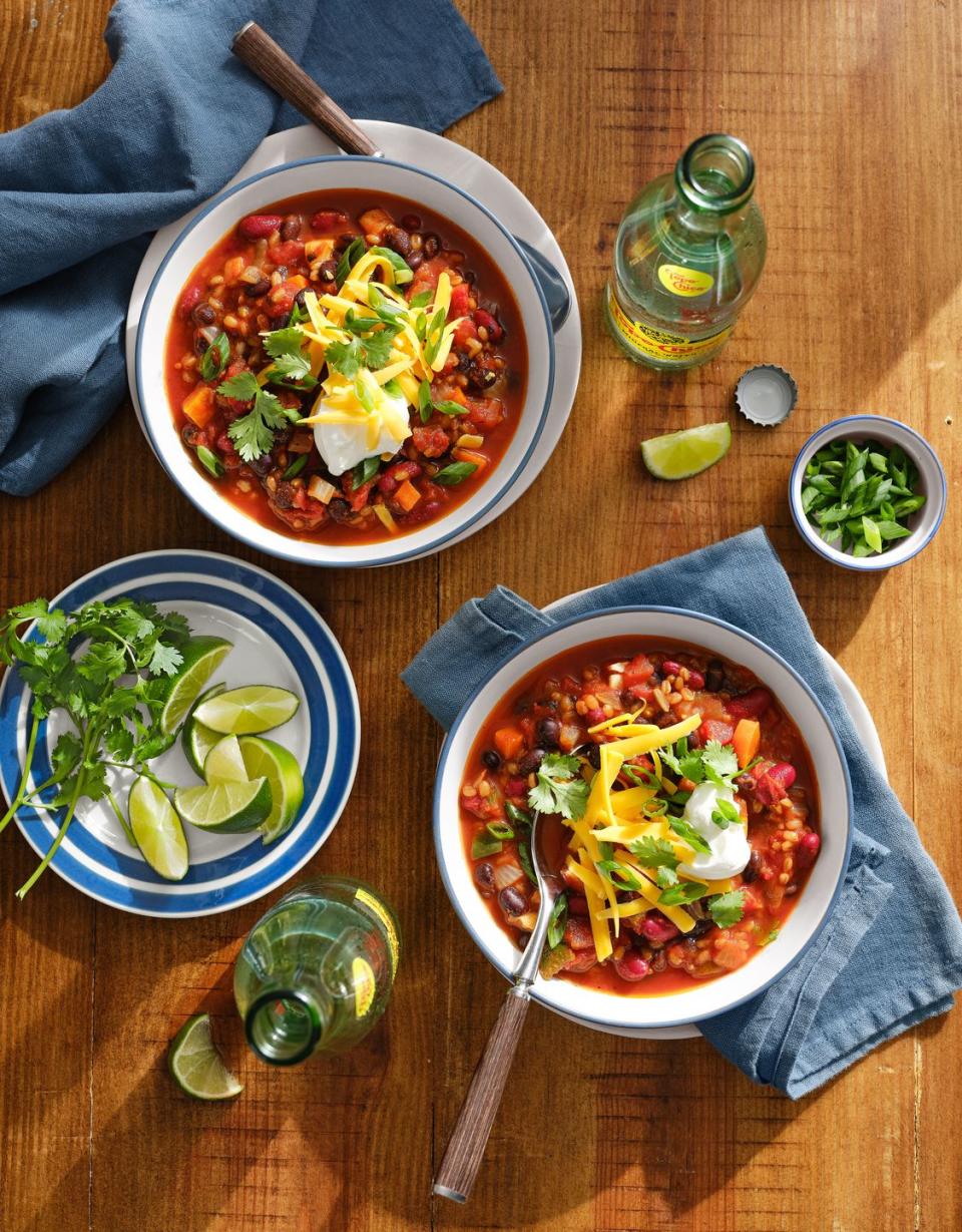 Vegetarian Chili with Grains and Beans