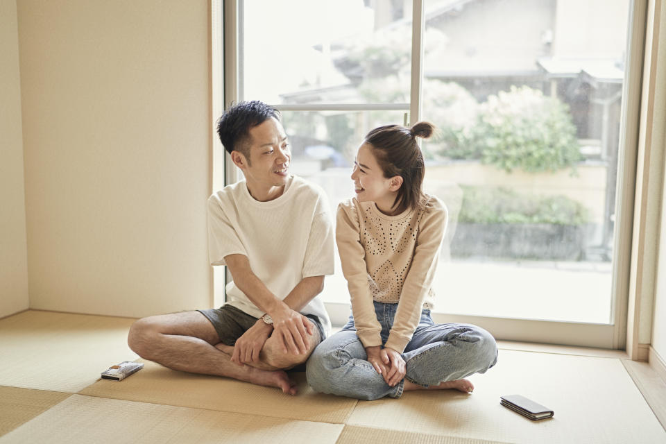 許多情侶傾向先同居「試婚」再決定要不要結婚，但若沒有生小孩的打算，不少人也會選擇一輩子不踏入婚姻。（示意圖／Getty Creative）