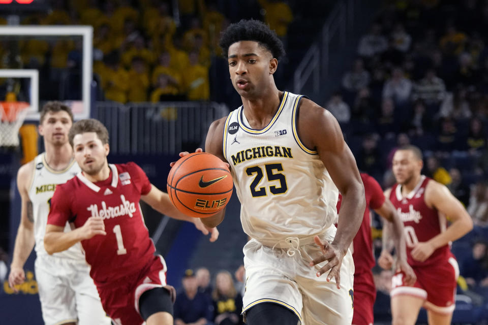 Michigan guard Jace Howard (25) runs the ball up court during the second half of an NCAA college basketball game against Nebraska, Wednesday, Feb. 8, 2023, in Ann Arbor, Mich. (AP Photo/Carlos Osorio)