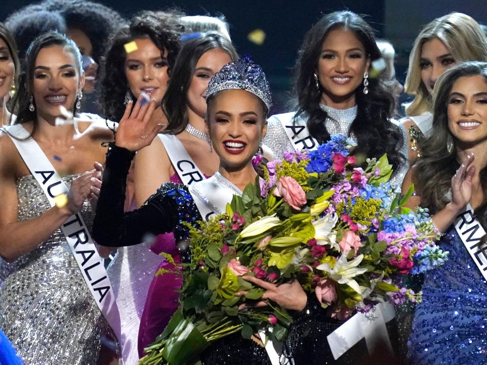 Miss USA R'Bonney Gabriel won the Miss Universe title.