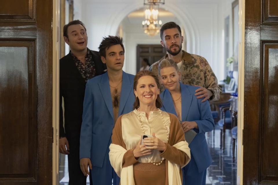 <div class="inline-image__caption"><p>Brandon Scott Jones, Drew Tarver, Heléne Yorke, Josh Segarra and Molly Shannon in <em>The Other Two</em>.</p></div> <div class="inline-image__credit">Greg Endries/HBO</div>