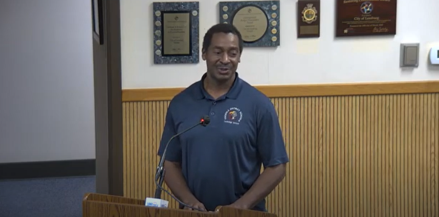 Robert Alderman, newly appointed to the Culver Heights-Montclair CRA board, addresses the Leesburg City Commission.