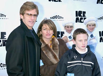 Denis Leary and family at the Radio City Music Hall premiere of Ice Age