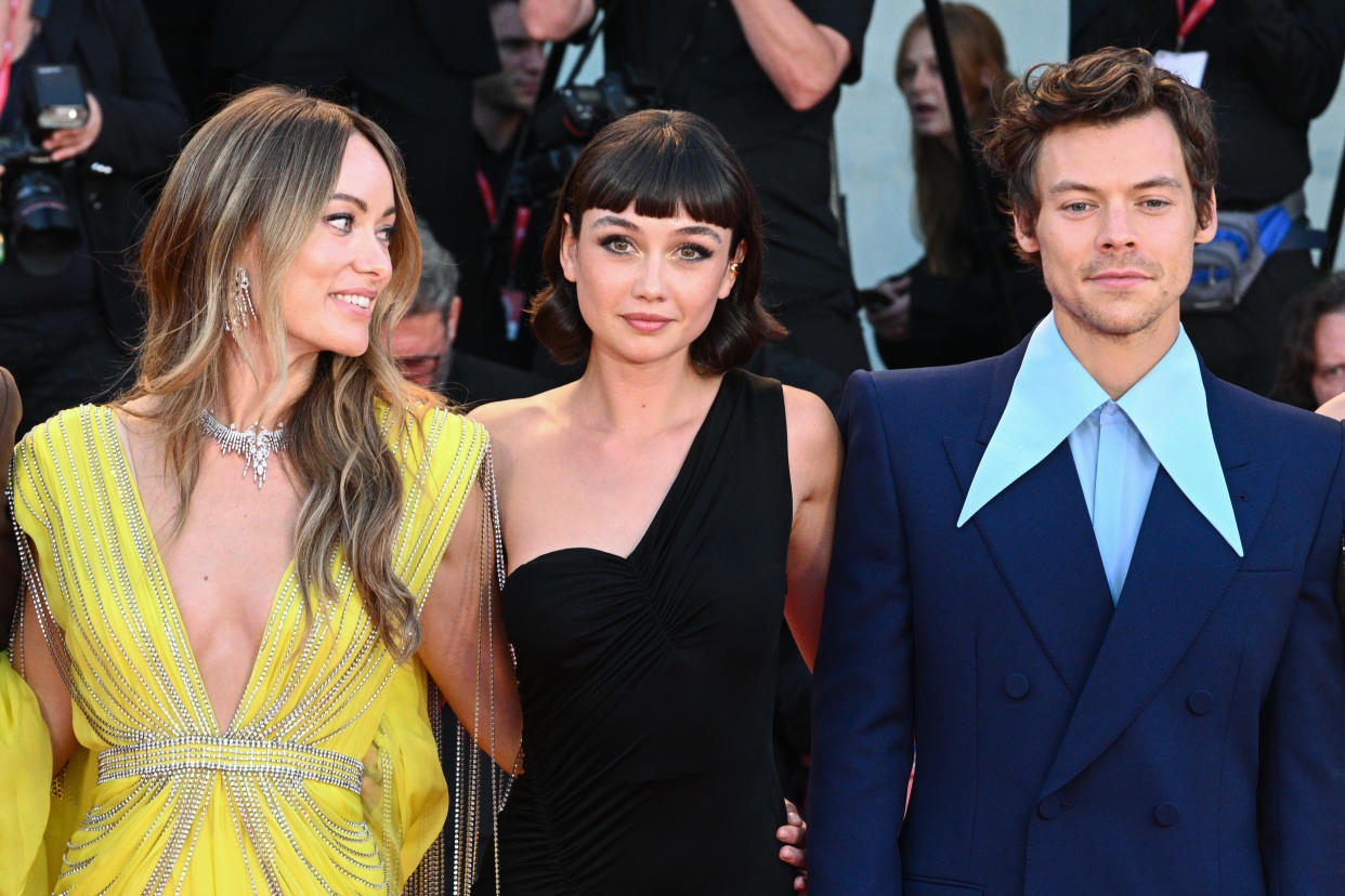 VENICE, ITALY - SEPTEMBER 05:  Olivia Wilde, Sydney Chandler and Harry Styles attend the 