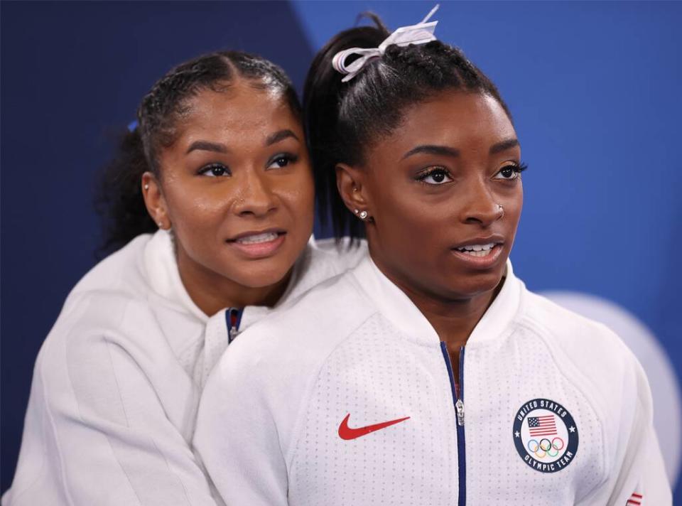 Jordan Chiles, Simone Biles