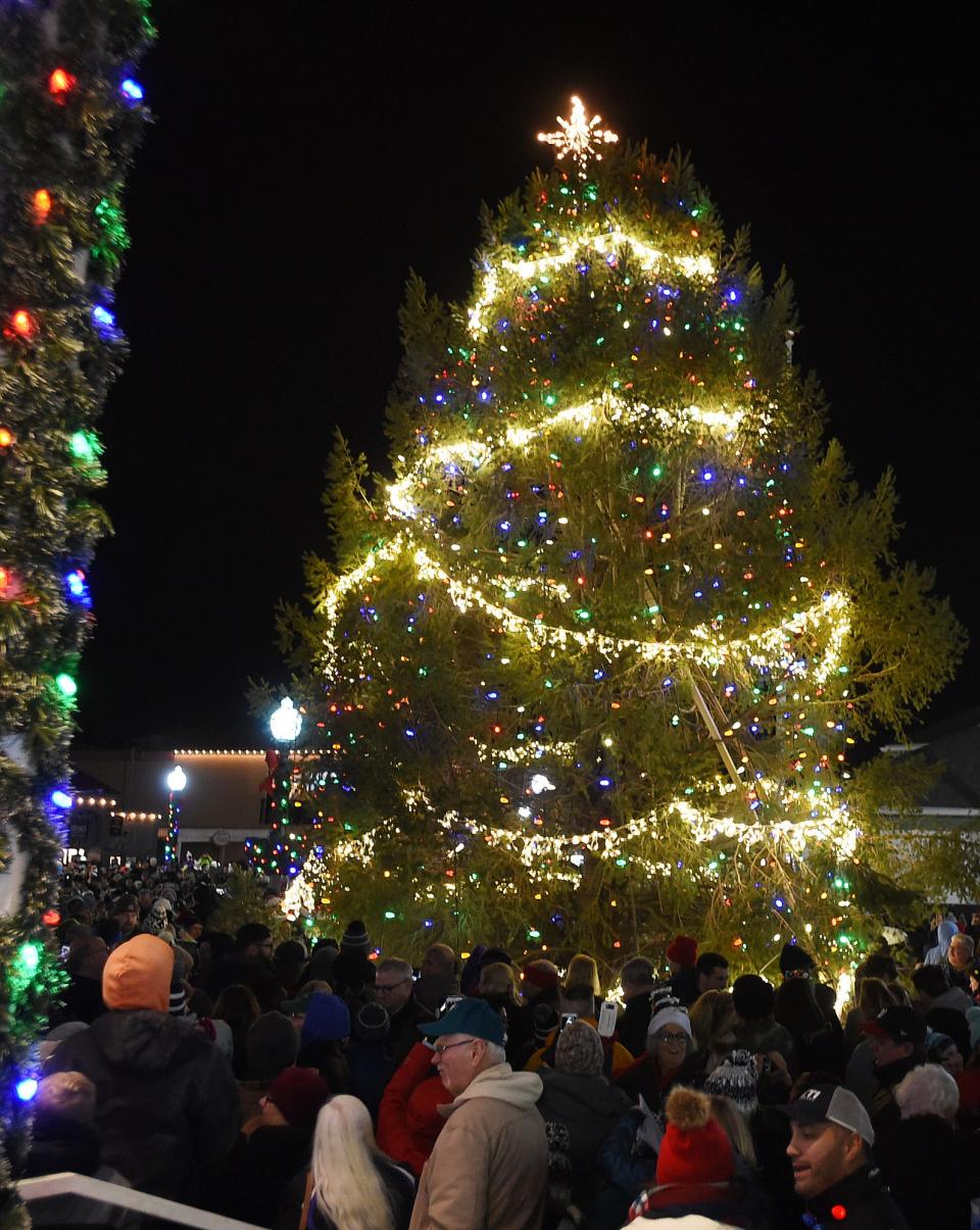 Rehoboth Beach held their Annual Christmas Tree Lighting on the Bandstand in downtown on Friday, November 29, 2021, with several thousand visitors on hand as the Clear Space Theater Group lead the crowd in Christmas carols.