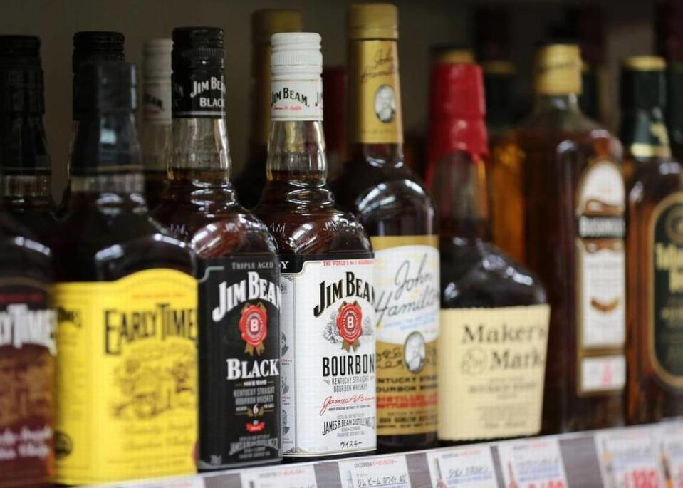 A grocery shelf liquor rack. Some grocers like Publix, Winn-Dixie, BJ’s and Costco have a license in Florida to sell liquor but to do so the grocers must maintain a separate store, with its own entrance, to sell liquor. Beer and wine can be sold in traditional supermarkets.