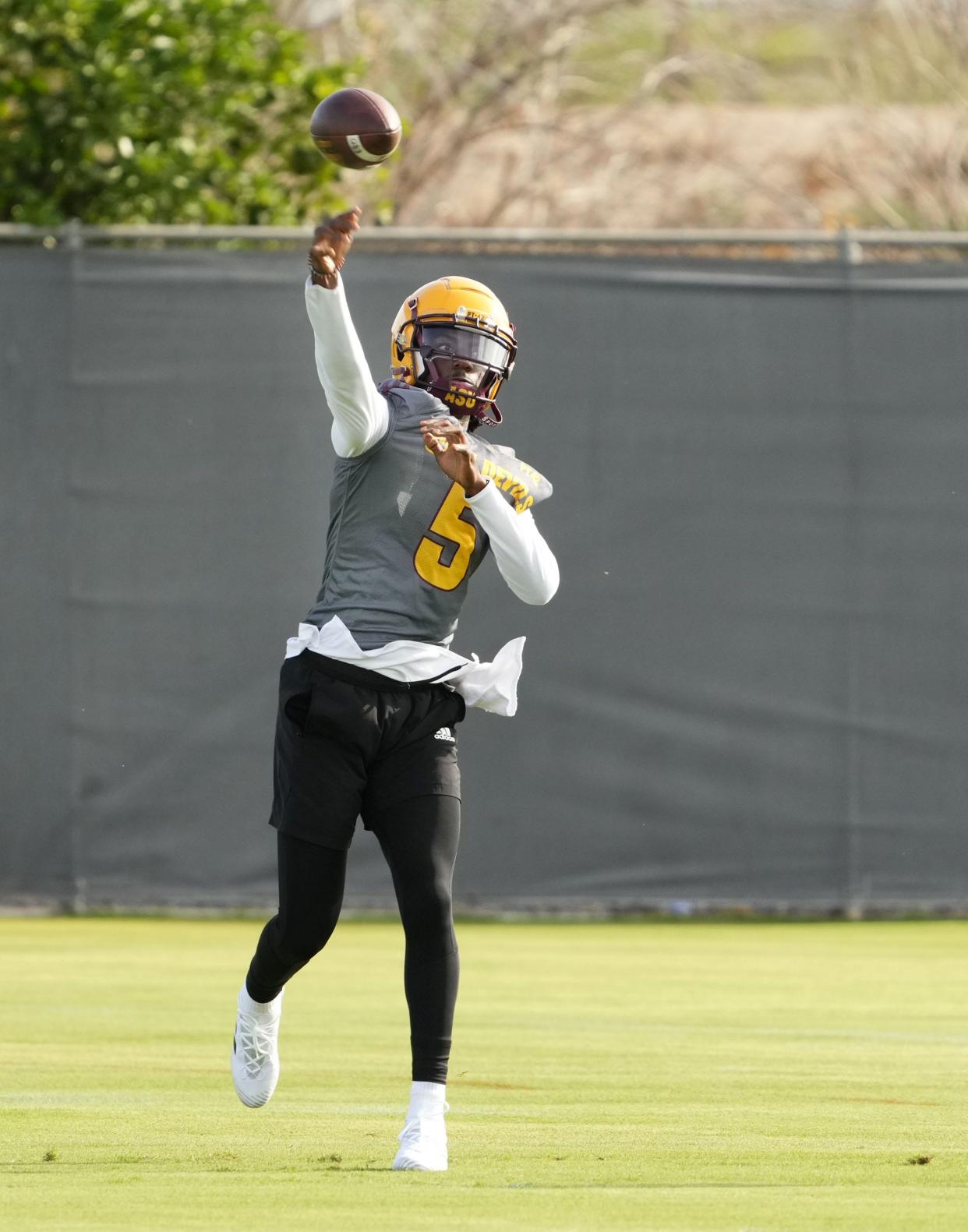 Aug 3, 2022; Tempe, Arizona, USA; Arizona State quarterback Emory Jones (5) during workouts at the Kajikawa practice field.