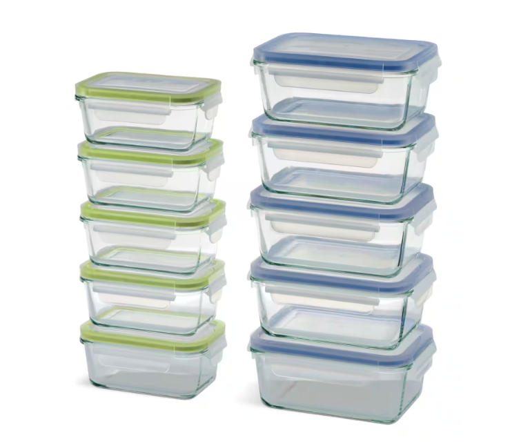 Vida by PADERNO Glass Clip Lid Food Storage Container Set. Image via Canadian Tire.