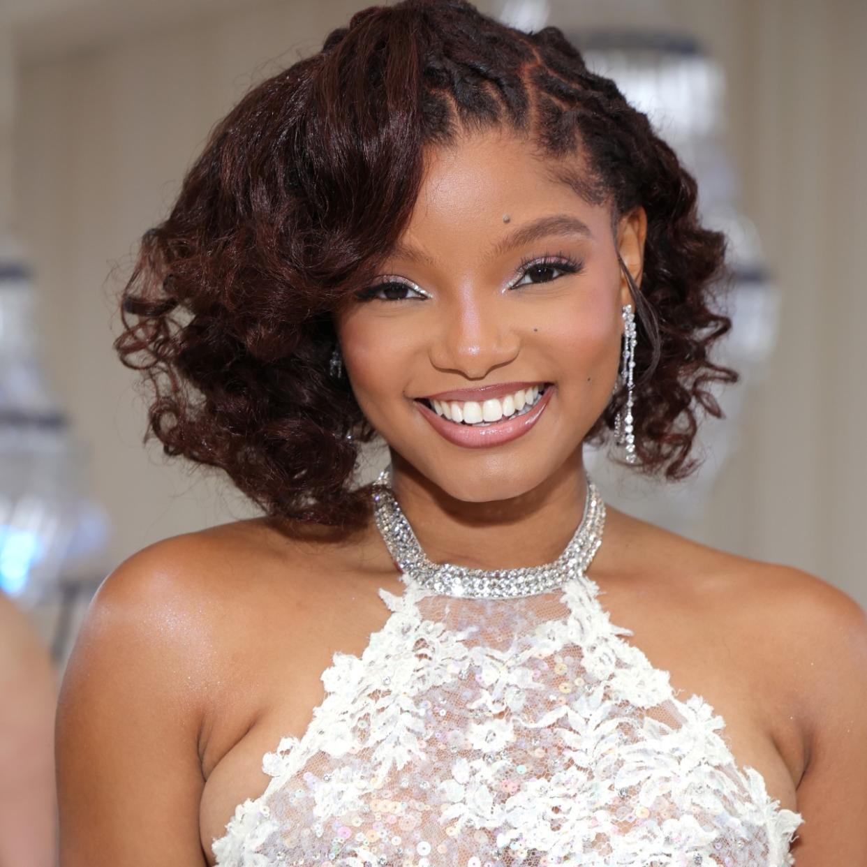  Halle Bailey on the red carpet. 