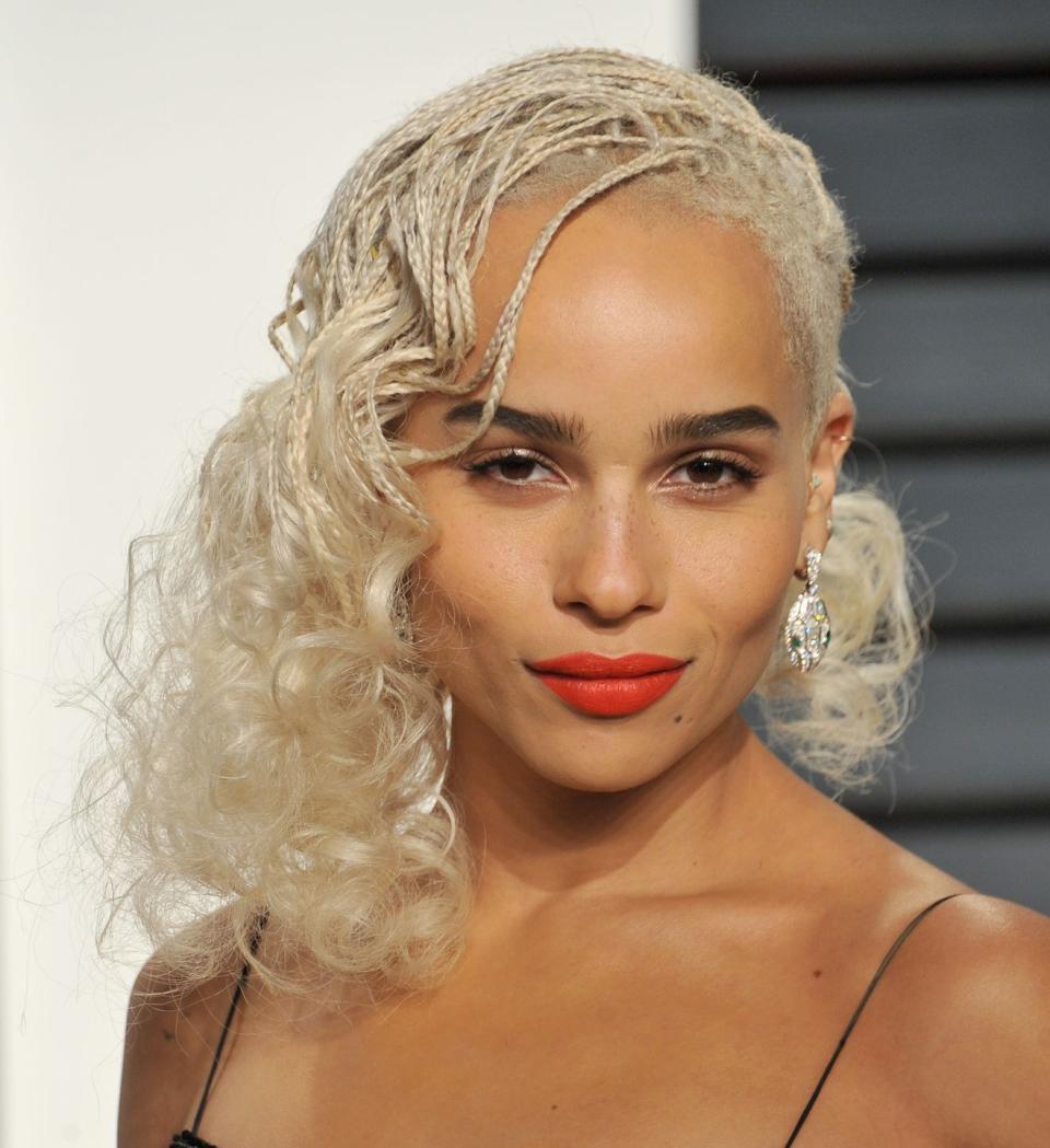 Curly Hairstyles: Zoe Kravitz