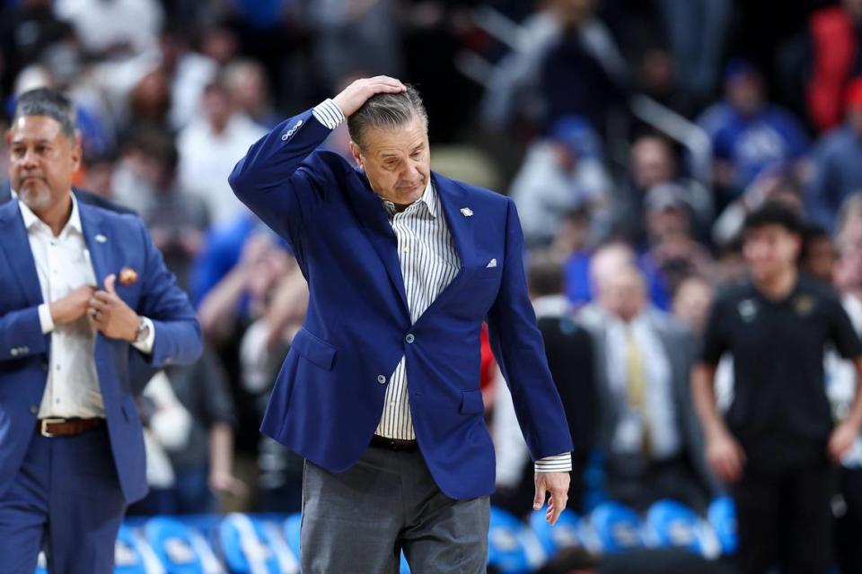 Kentucky coach John Calipari walks off the court after the Wildcats’ loss to Oakland in the first round of at the NCAA Tournament on March 21.