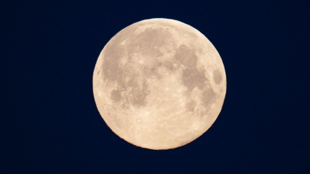 Vollmond über Berlin. (Bild: dpa)