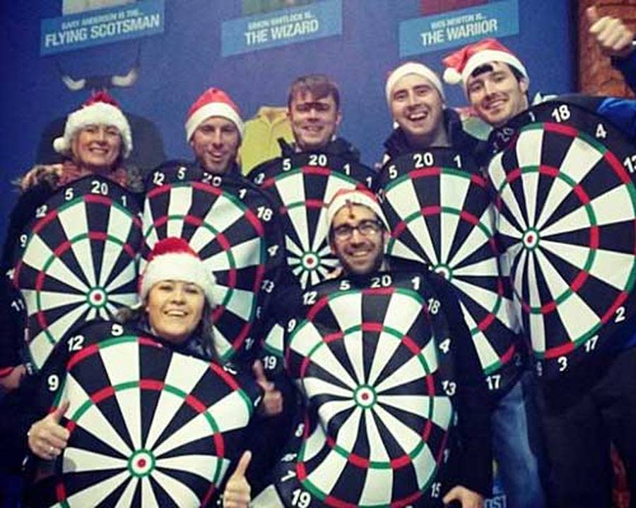 Dartscheiben - es gibt wohl kaum kreativere Fans als bei der Darts-WM