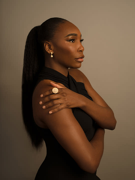 Venus Williams wearing the Pave Dome Large Ring in 20-karat Peach Gold ($22,000) and the Pave Dome Small Drops in 20-karat Peach Gold ($2,800) from her Reinstein Ross Diamond Match collection. 