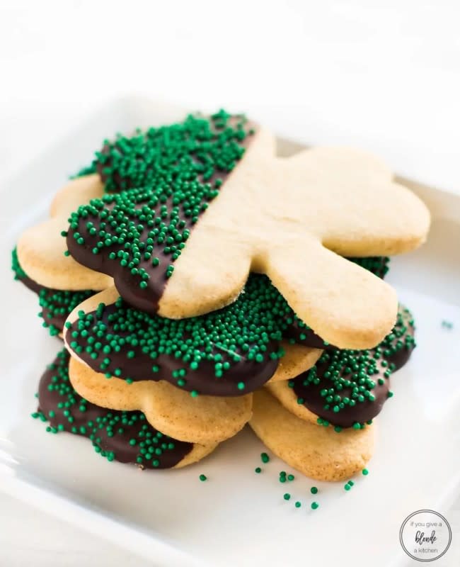 <p>If You Give A Blonde A Kitchen</p><p>A classic cut-out cookie gets a St. Patrick's Day glow-up.</p><p><strong>Get the recipe here: <a href="https://www.ifyougiveablondeakitchen.com/shamrock-st-patricks-day-cookies/" rel="nofollow noopener" target="_blank" data-ylk="slk:Shamrock-Shaped Cookies;elm:context_link;itc:0;sec:content-canvas" class="link ">Shamrock-Shaped Cookies</a></strong></p>