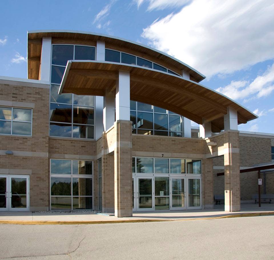 Manitowoc Roncalli High School building.