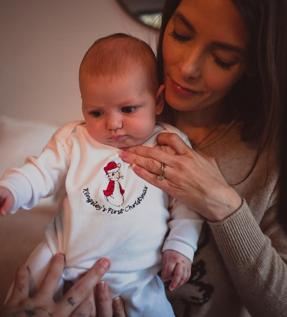 Ashley Greene, Postpartum, Instagram