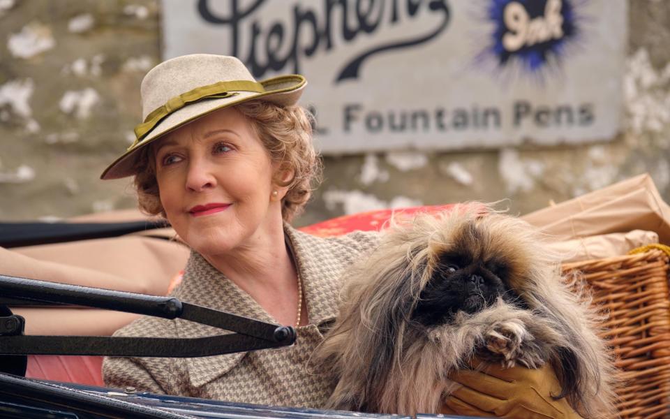 Patricia Hodge as Mrs Pumphrey with Tricky Woo - Playground Entertainment