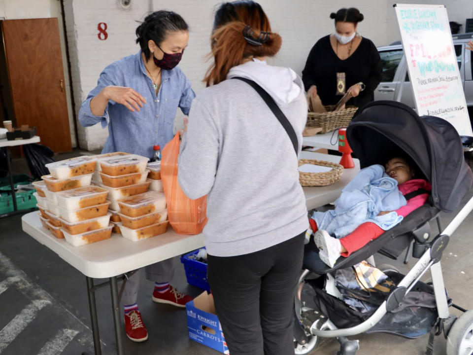 Angeli and her daughter, Snow, are able to eat for the week thanks to the organisation, but also plan to make the food last even longerChantal Da Silva