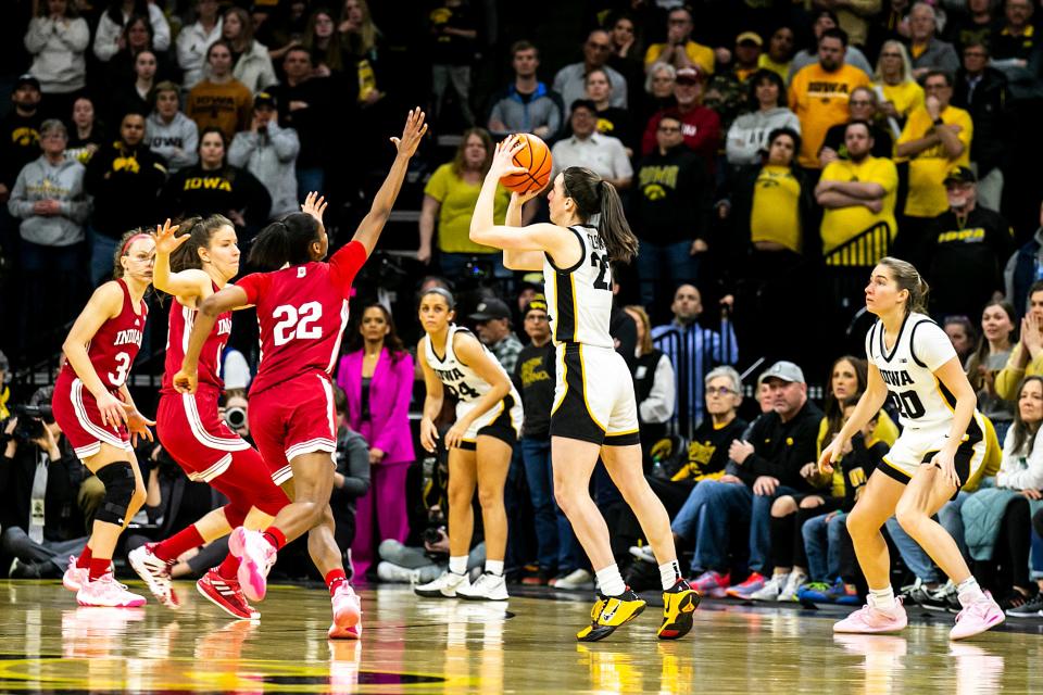 Its Become A Rivalry No 13 Iu Women Prepare For Primetime Showdown With No 3 Iowa Yahoo 0904