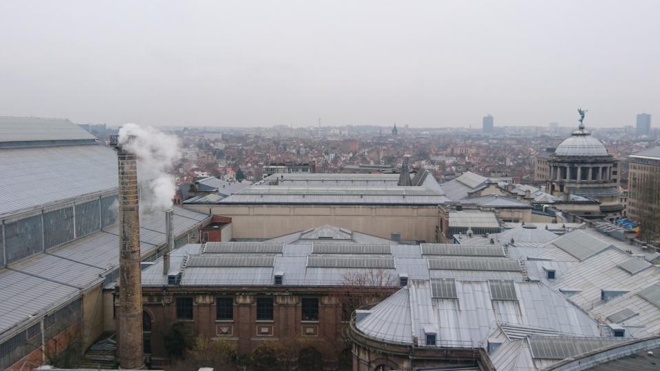 En el área metropolitana de Bruselas también se producen un 6% de muertes prematuras relacionadas con el dióxido de nitrógeno. La capital belga está en la octava posición del ranking. (Foto: Getty Images).