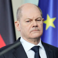 Bundeskanzler Olaf Scholz (SPD) äußert sich bei einer Pressekonferenz im Kanzleramt zum russischen Angriff auf die Ukraine.