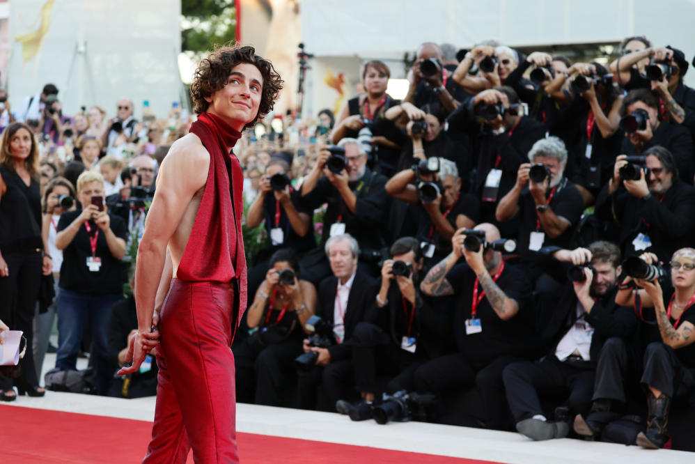 Timothée Chalamet Went Backless On The Venice Red Carpet - Grazia