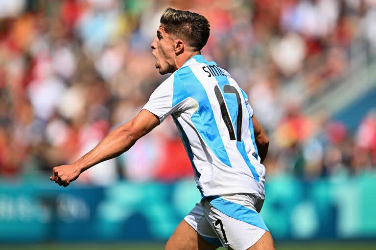 Giuliano Simeone demostró estar a la altura de lo que exige la camiseta de la selección argentina