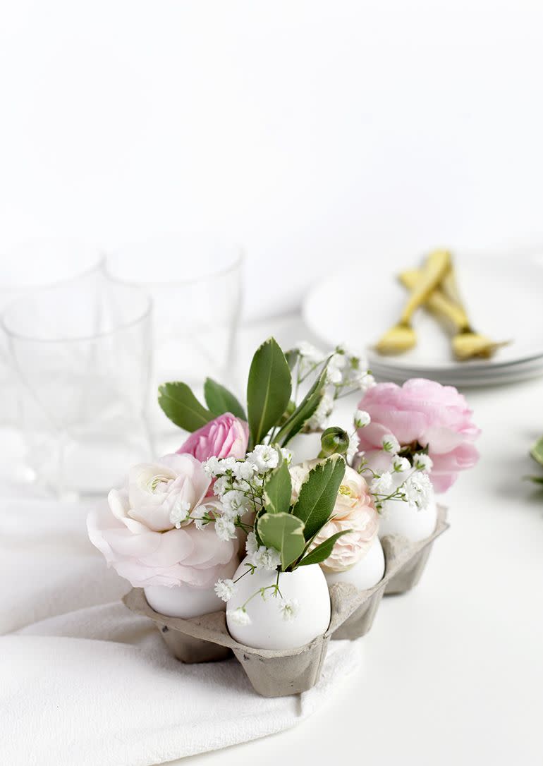 egg vase centerpiece