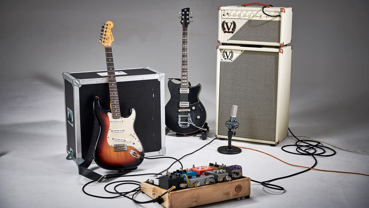  Guitar, amp and pedal setups. 