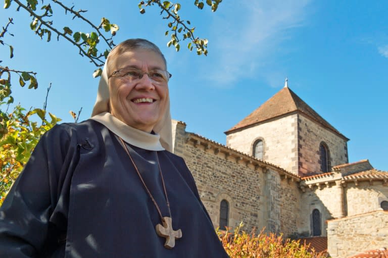 Mother Pascale, abbess of the Saint-Vincent abbey in Chantelle, employs some ten non-religious people to help manufacture their beauty products