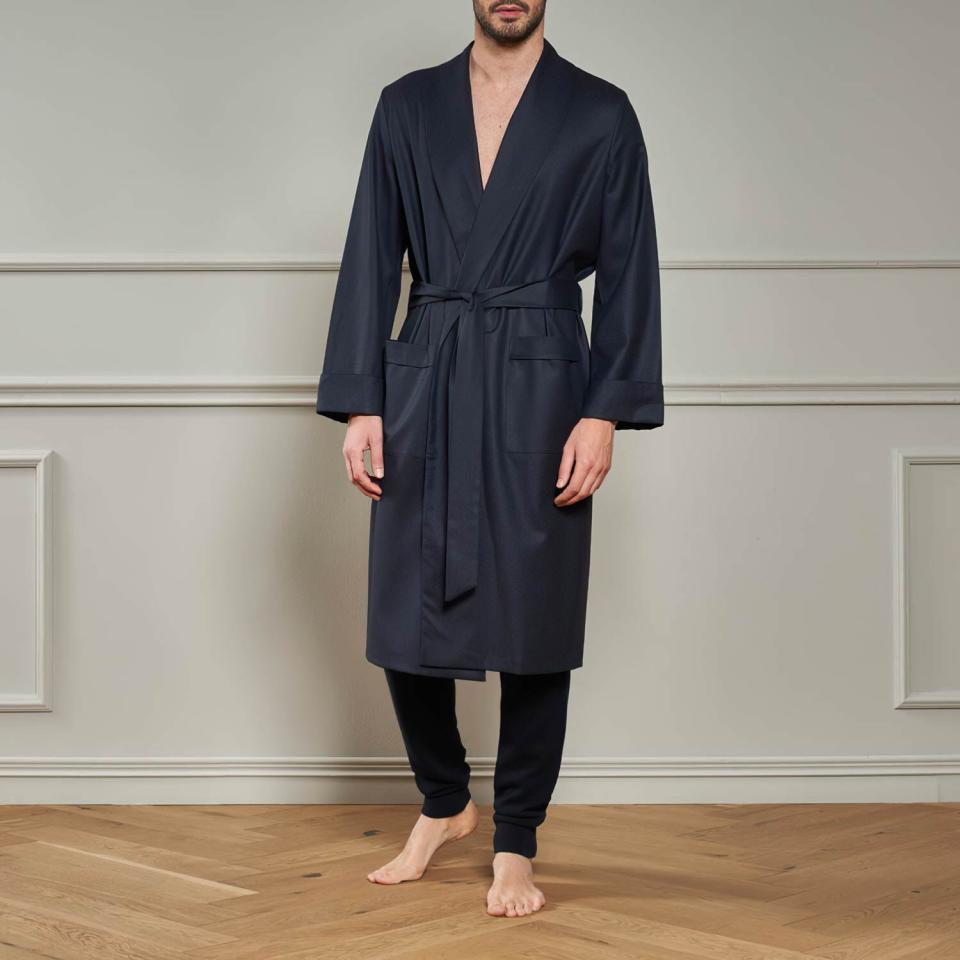 <p><a href="https://go.redirectingat.com?id=74968X1596630&url=https%3A%2F%2Fwww.frette.com%2Fen_US%2Fpilot-robe.html&sref=https%3A%2F%2Fwww.elledecor.com%2Fshopping%2Fg41405773%2Fluxury-gifts-for-him-men%2F" rel="nofollow noopener" target="_blank" data-ylk="slk:Shop Now;elm:context_link;itc:0;sec:content-canvas" class="link ">Shop Now</a></p><p>Pilot Robe</p><p>frette.com</p><p>$650.00</p><span class="copyright">Frette</span>