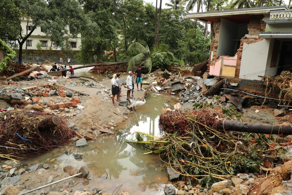 Kerala floods: 115 killed as monsoon rains spark huge deluges in southern Indian state