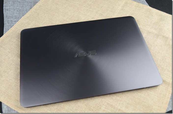 ASUS新一代ZenBook UX305 輕薄禪風上市