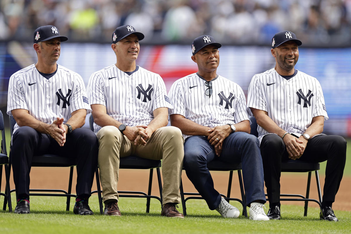 Jorge Posada has his No. 20 retired by the Yankees - NBC Sports