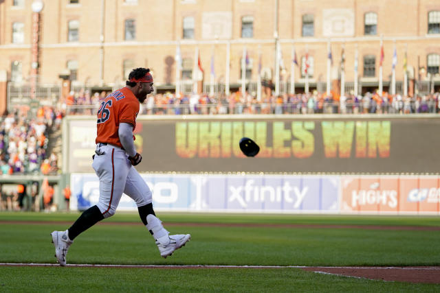 Ryan McKenna's walk-off homer in 10th gives Orioles dramatic 6-4