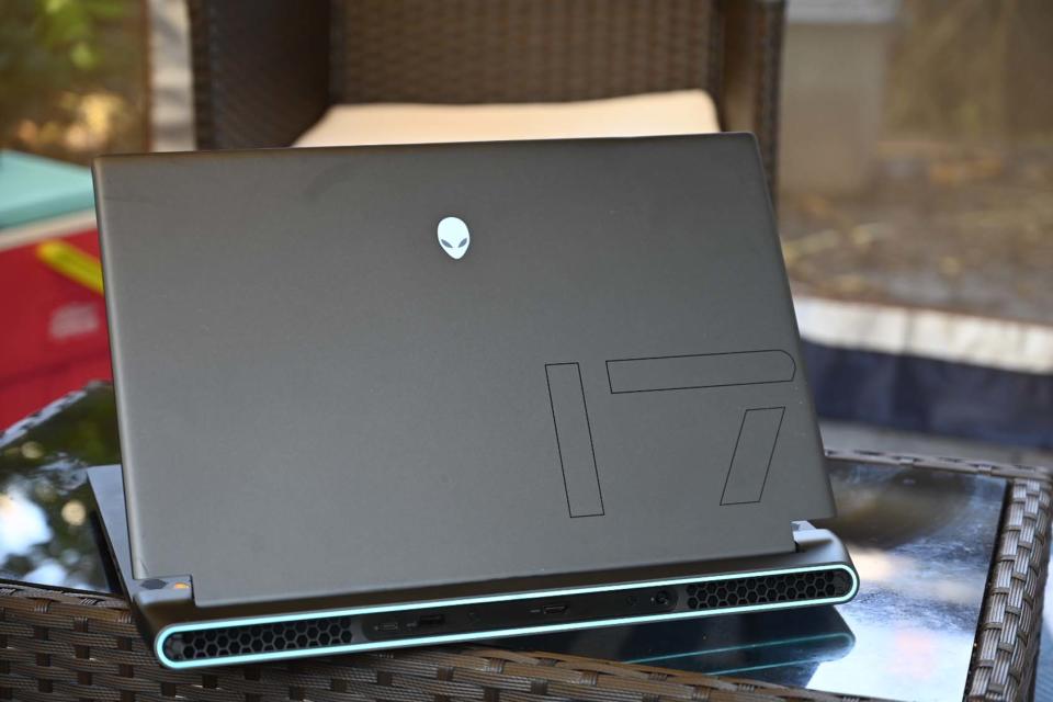 Alienware m17 R5 review