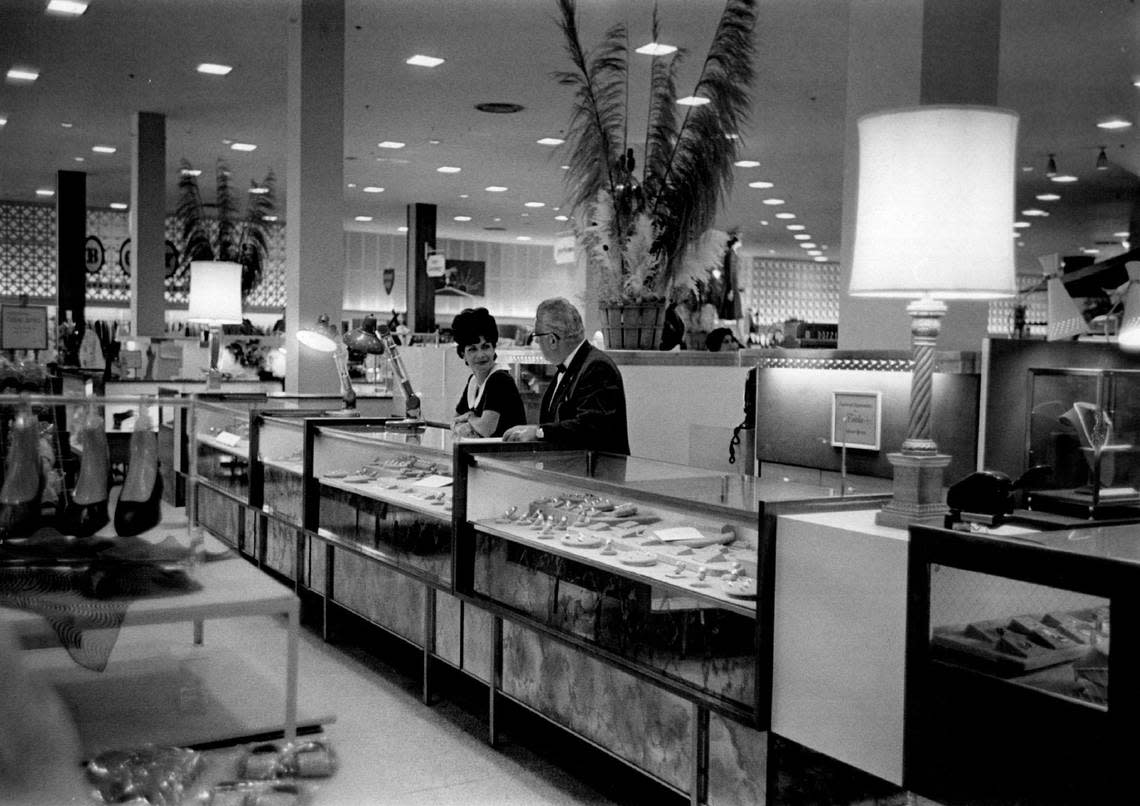 Jordan Marsh interior. John Pineda/Miami Herald File